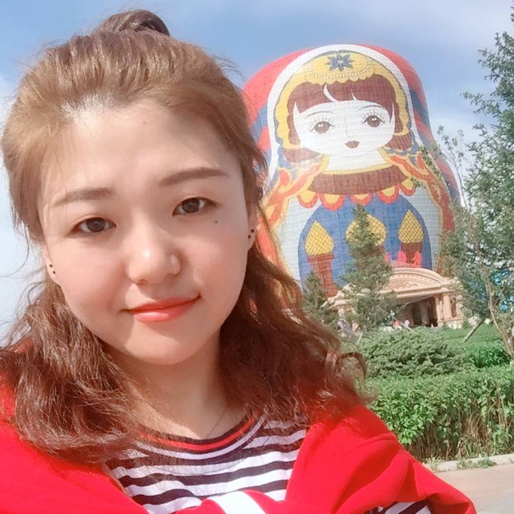 瑞雪漠然的照片