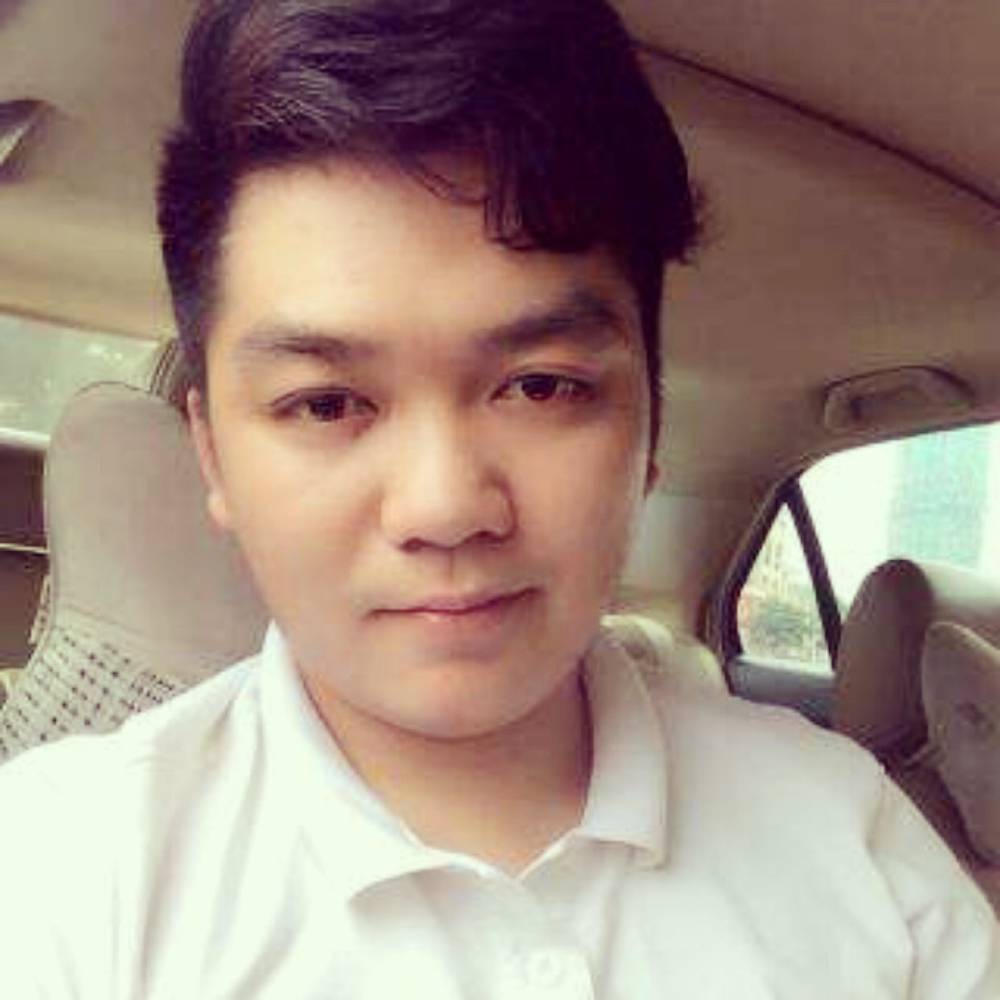 大侠贪玩的照片