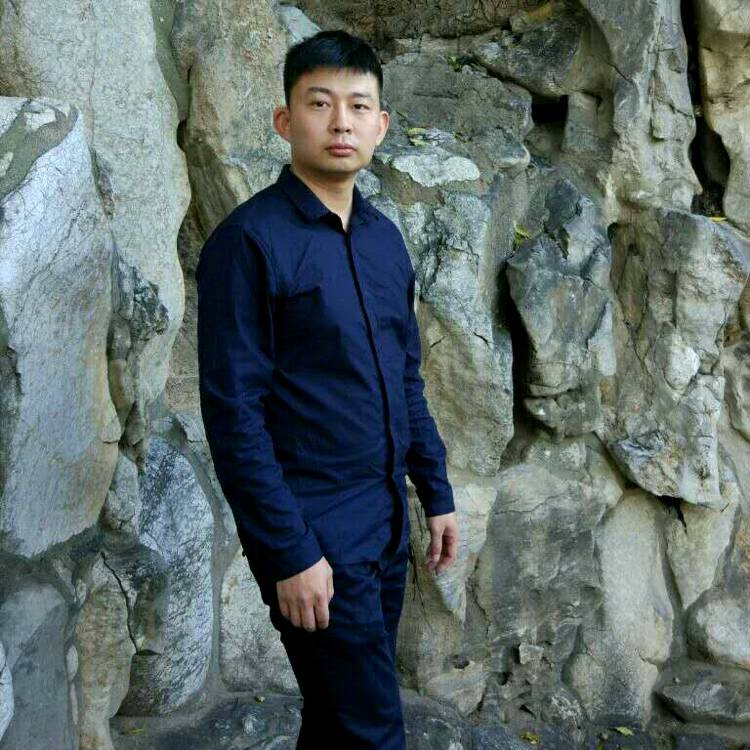 化羽愿羞涩的照片