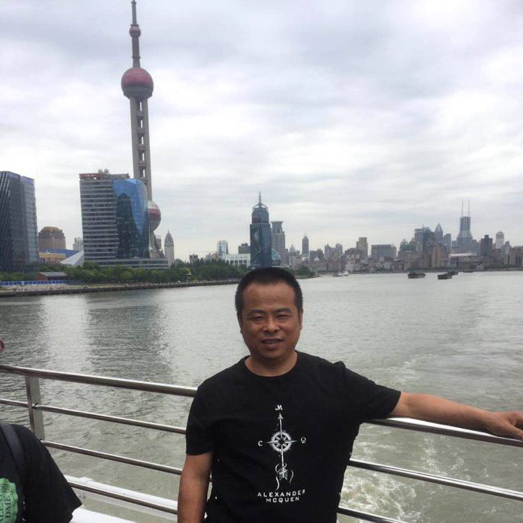 过客漫步欣喜的照片