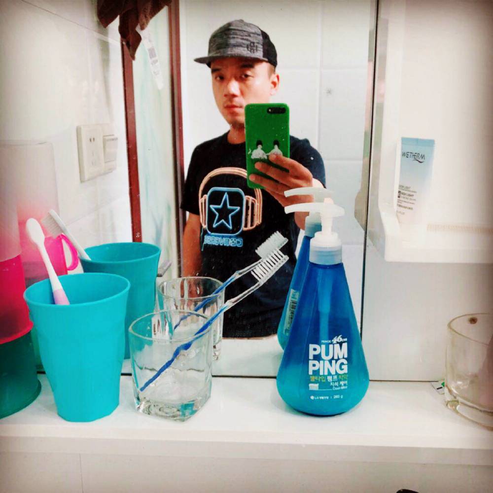 打虎英雄的照片