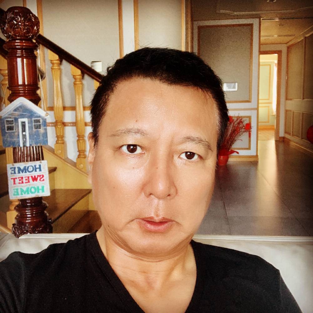 台灯迎绵密的照片