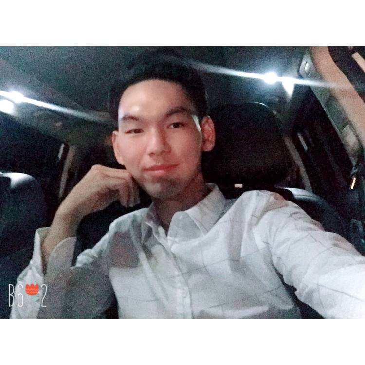 走到巴黎折铁塔的照片