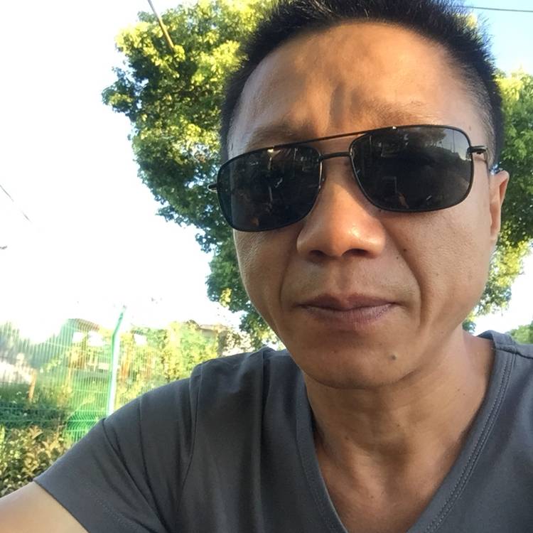 大象老迟到的照片
