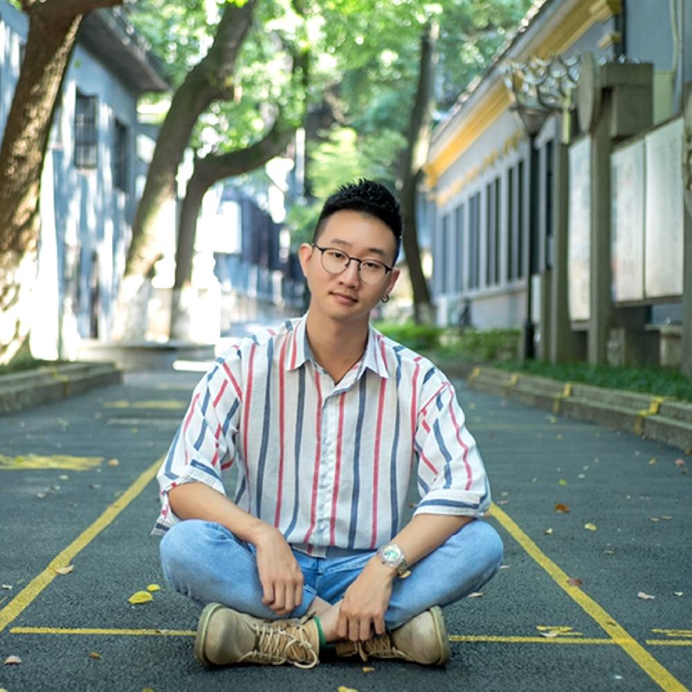 森山小道的照片