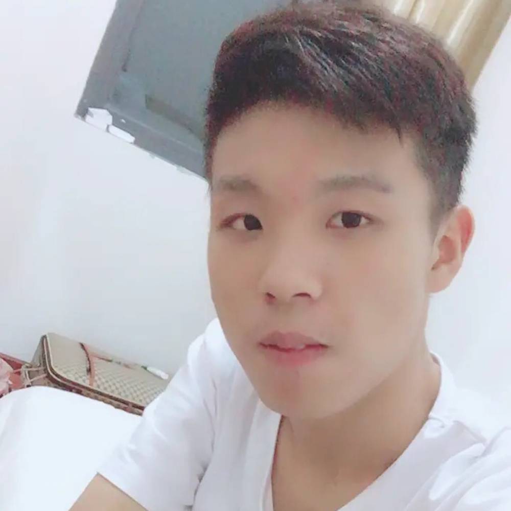 她笑的声音的照片