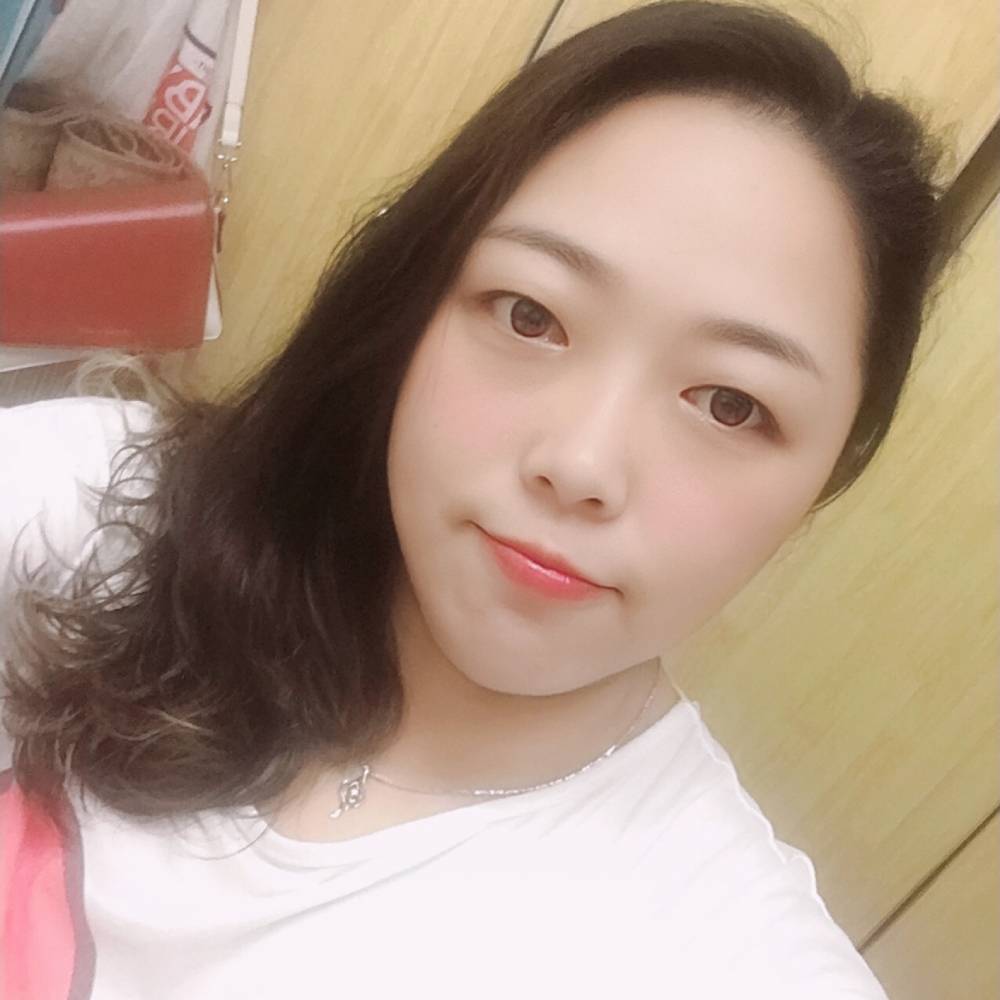 小松鼠恬静的照片