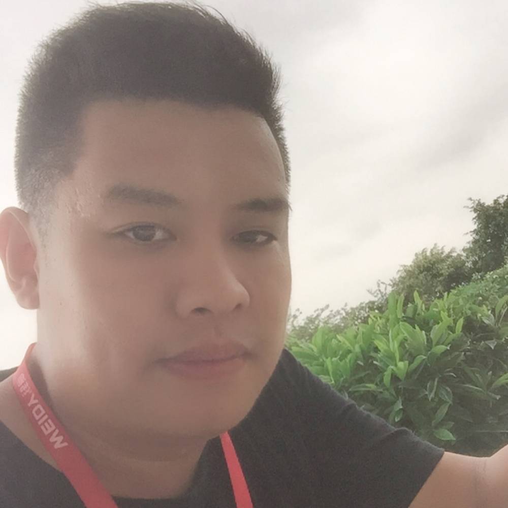 路人爱恋朴实的照片