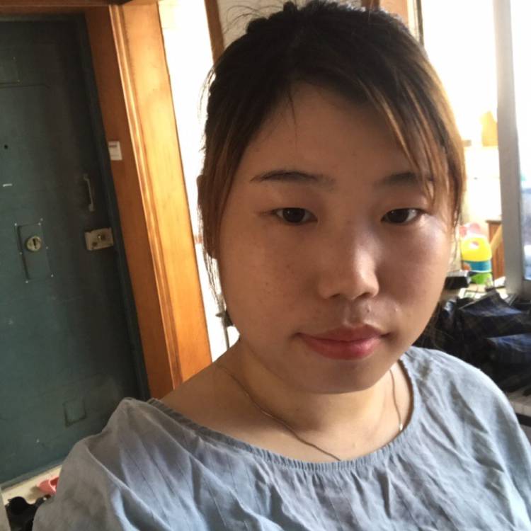 怡然凝眸小甜瓜的照片