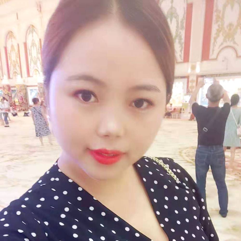醉月泪了快乐的照片