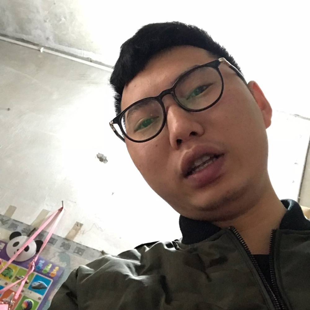 周渝的照片