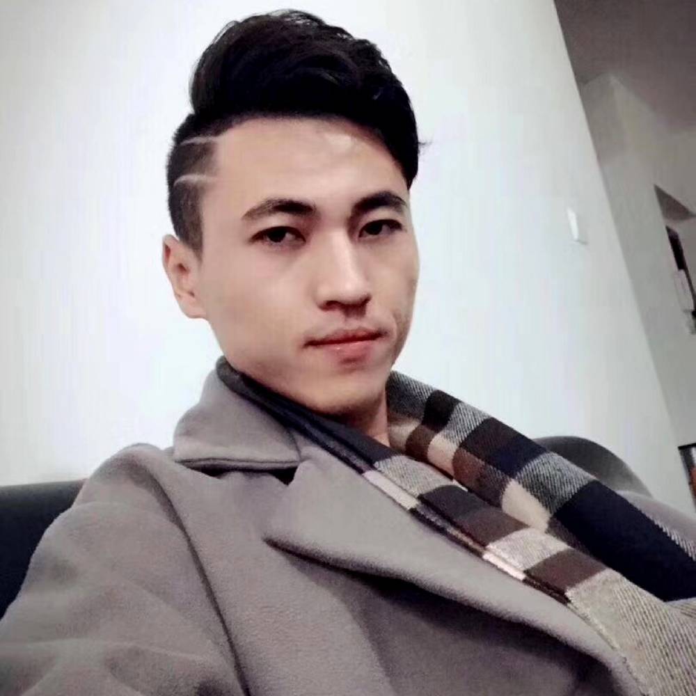 春媱浅吻温柔的照片