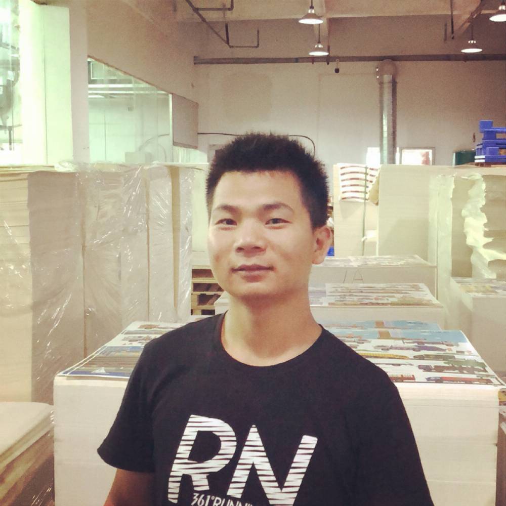 风中等于平湖的照片