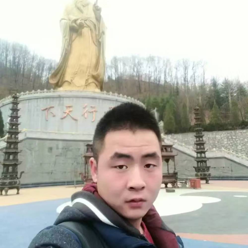 魁梧的陌殇的照片