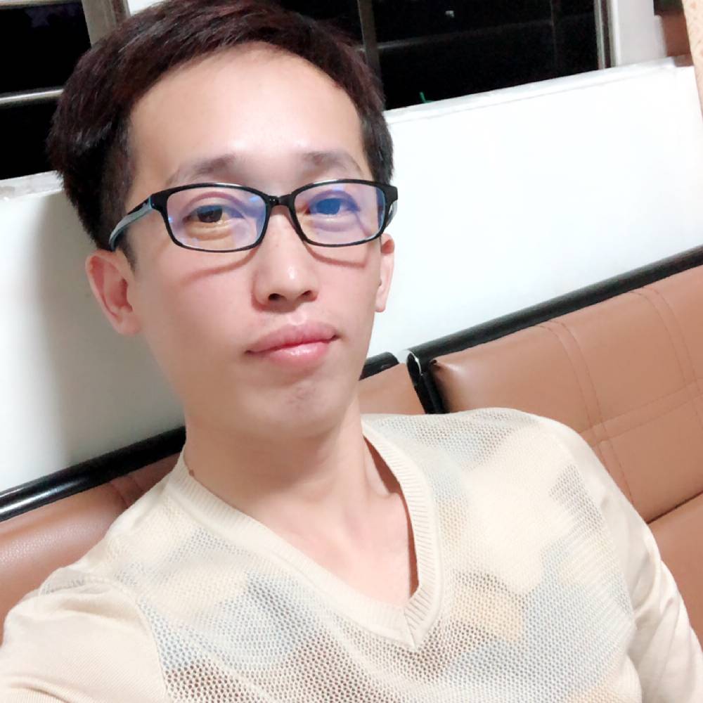 音响高高的照片