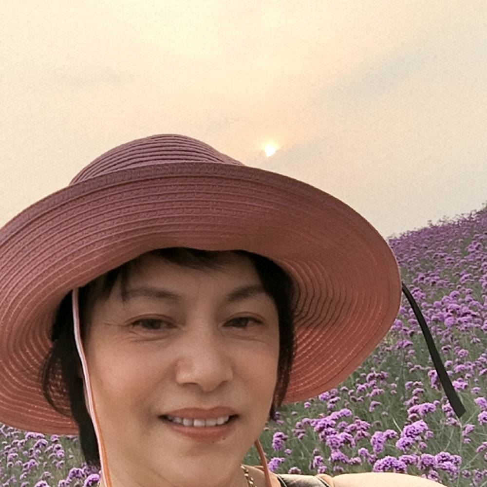 夏天相许斯文的照片