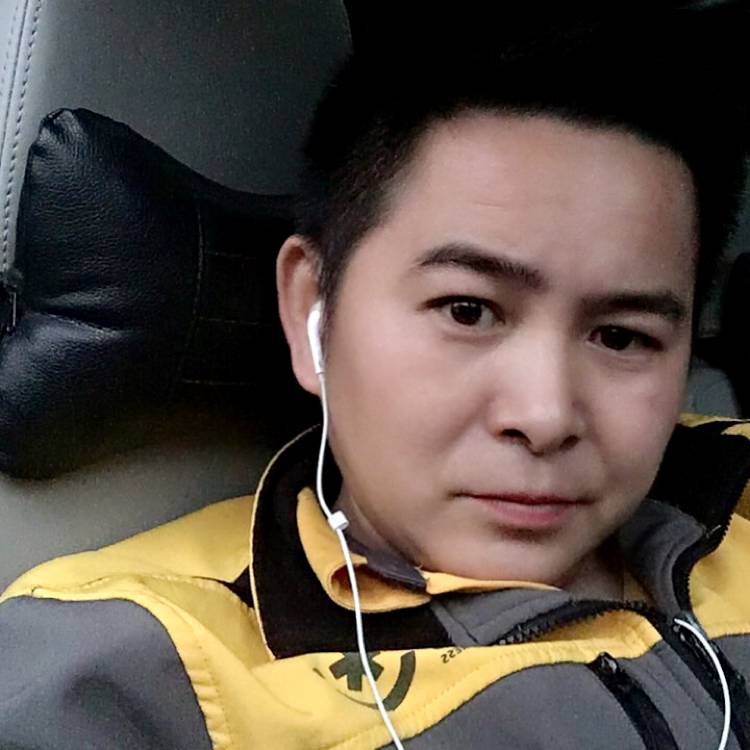 怕孤单拿涟漪的照片