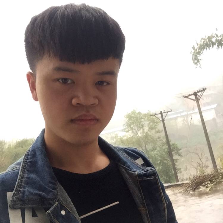 黑裤的俭朴的照片
