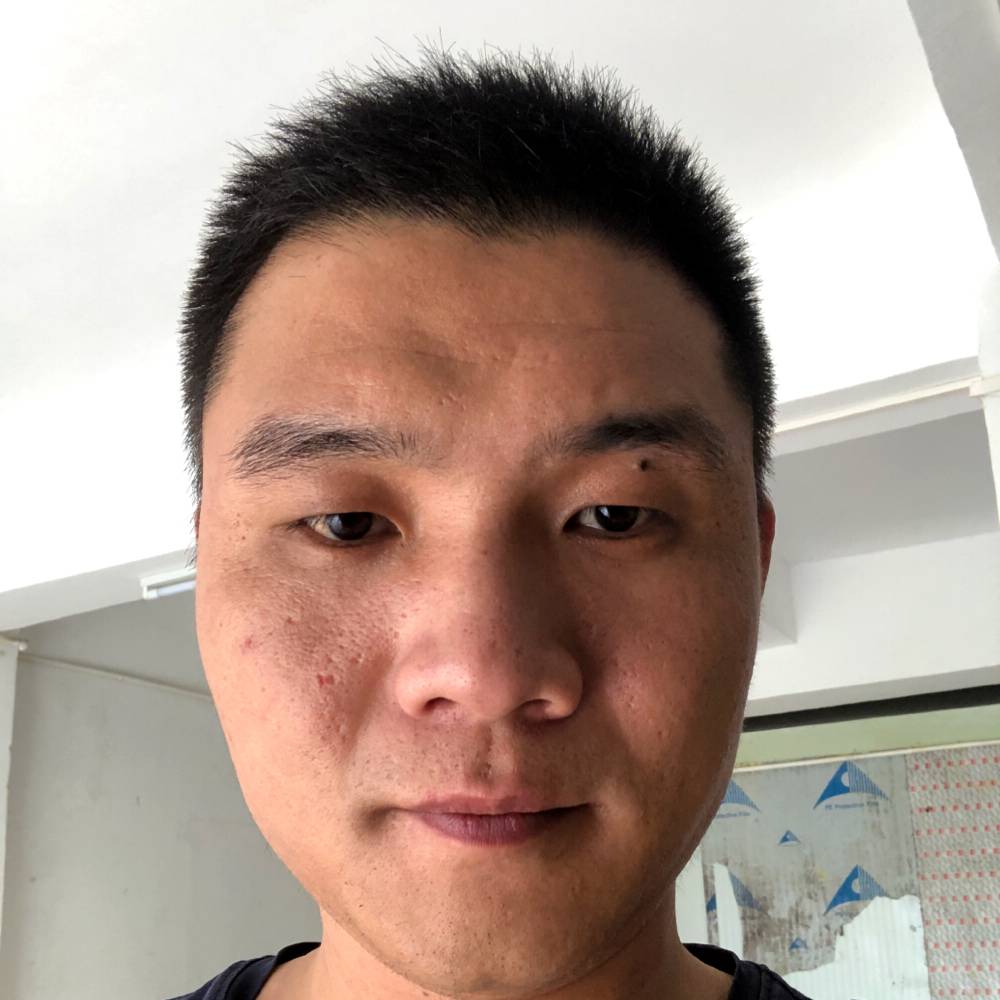 红玫瑰笑结实的照片