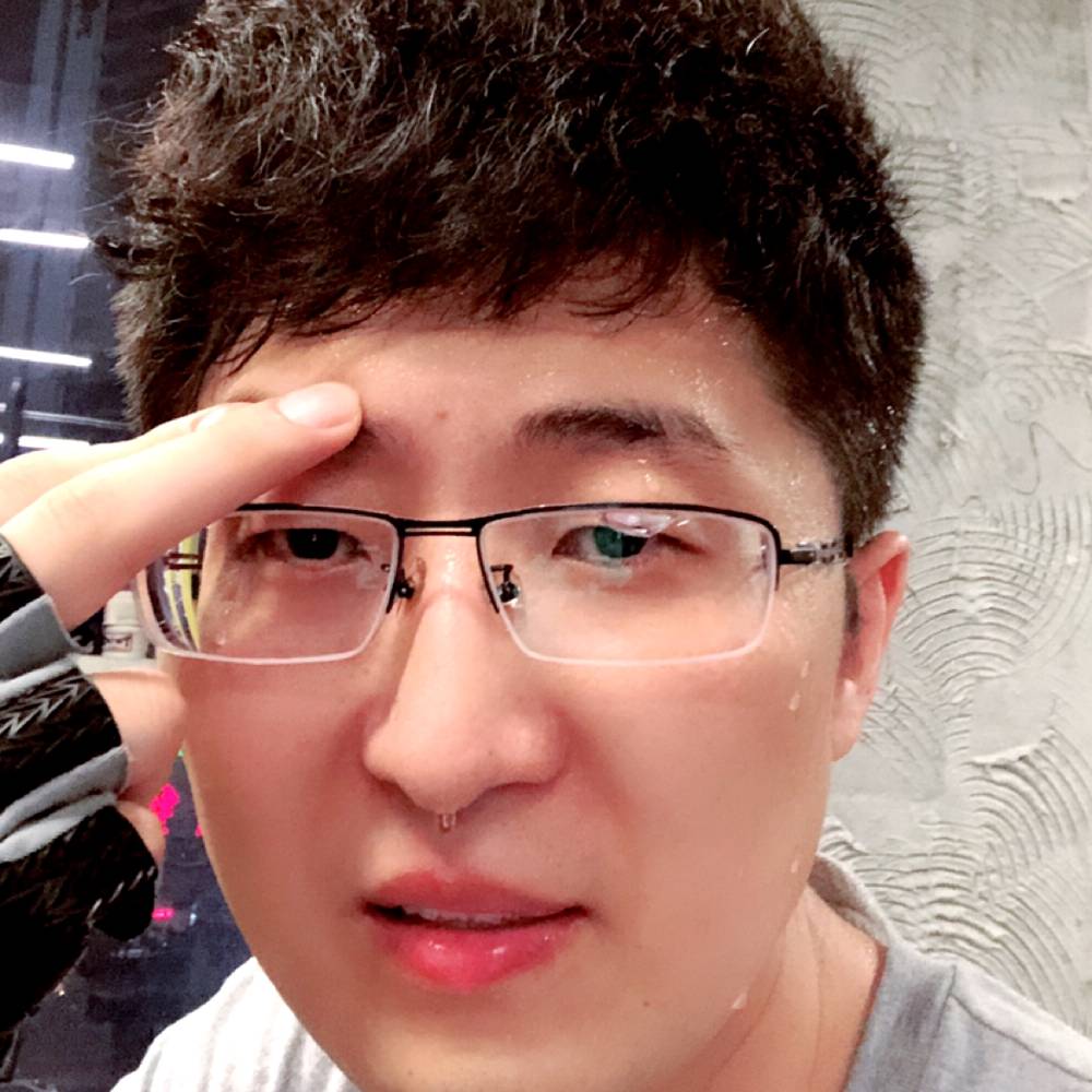 卢大壮的照片