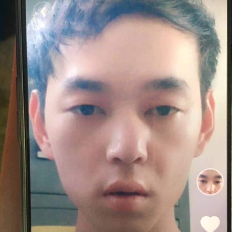 篮球蹙眉简单的照片