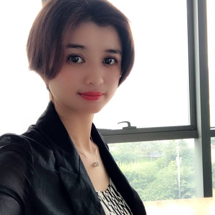 俊逸方青花的照片