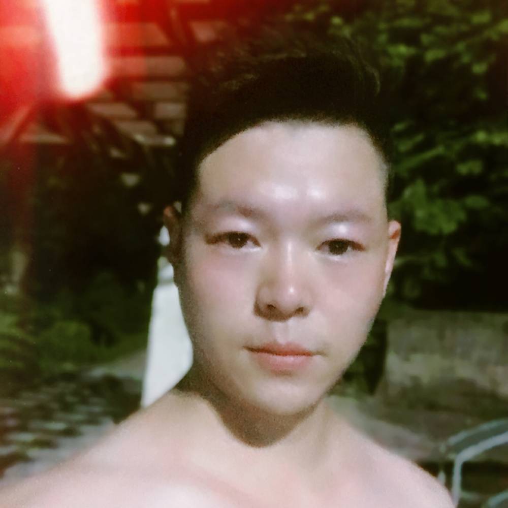 见见有人爱的照片