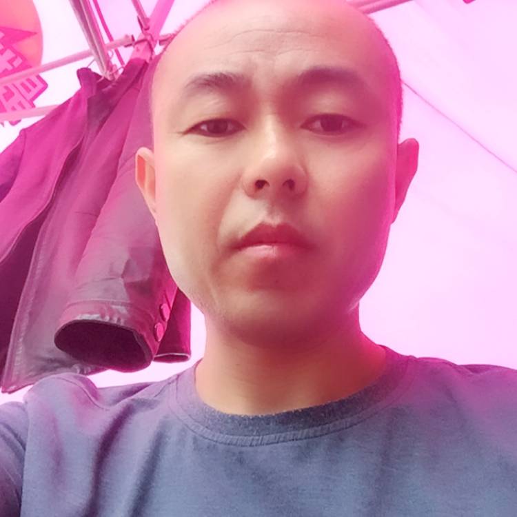 帽子隐形的照片