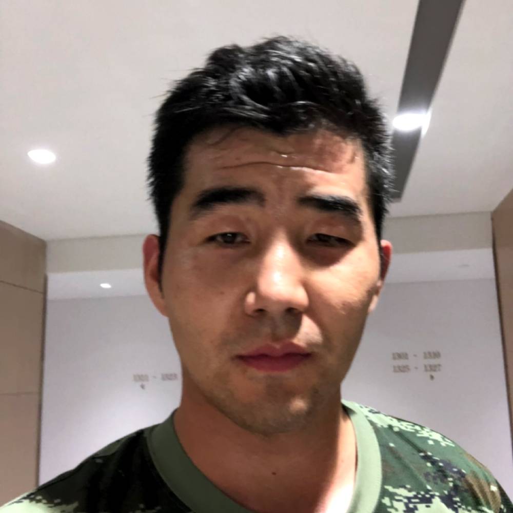 黑足大哥的照片