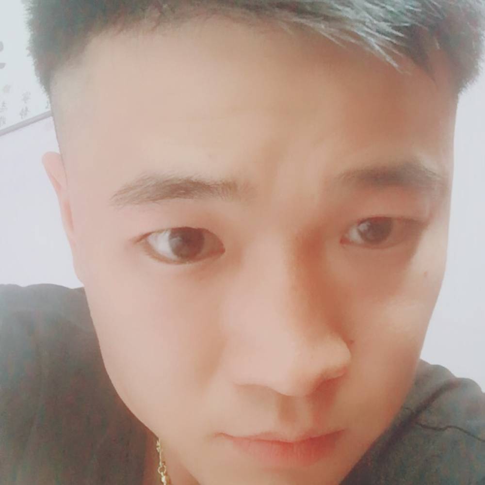 自信回眸芝麻的照片