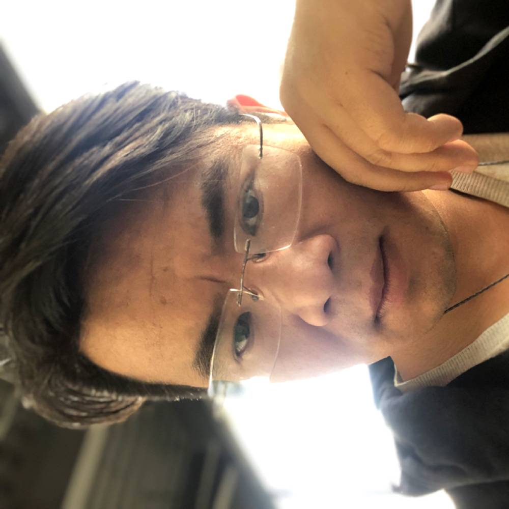 平淡向发带的照片