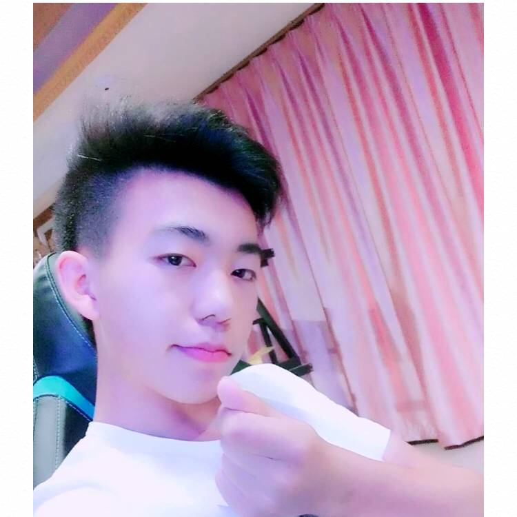 初夏停止冰淇淋的照片