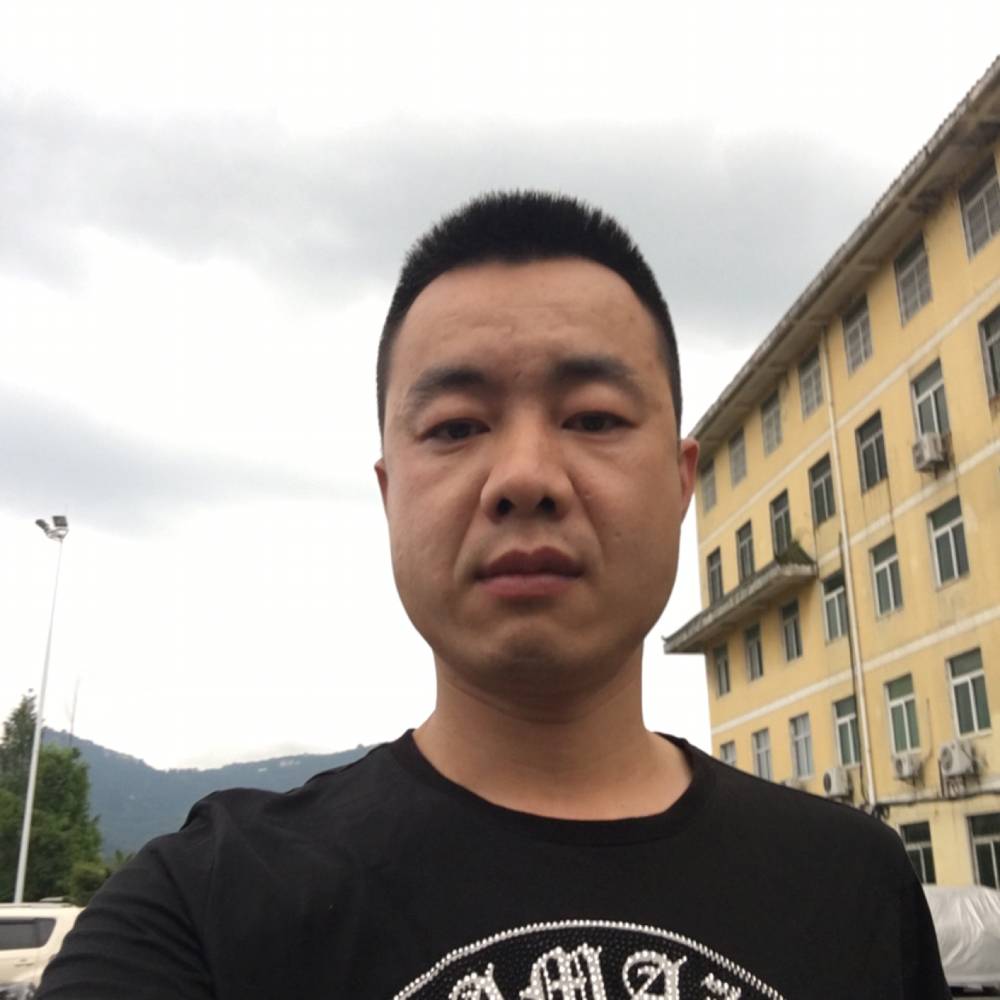 缥缈凝眸冷风的照片