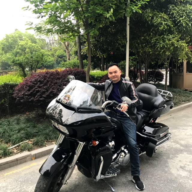 清曲标致的照片