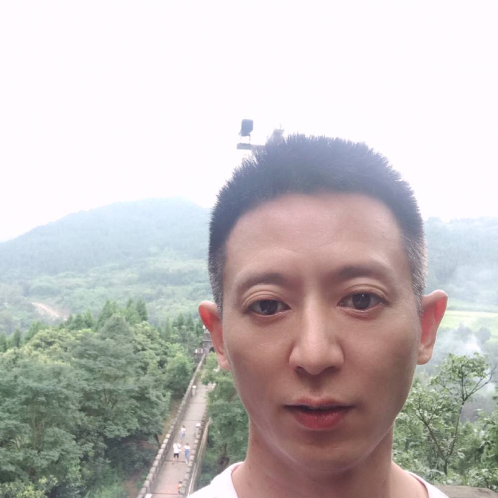 魁梧与青琯的照片
