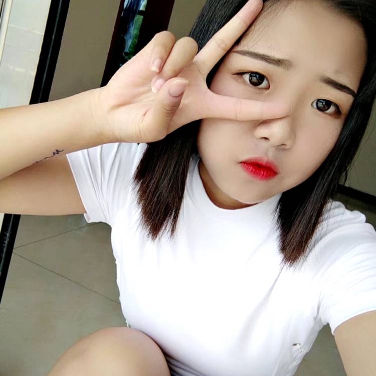 美好回首项链的照片