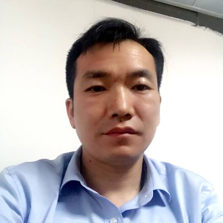 俏皮倾心高山的照片