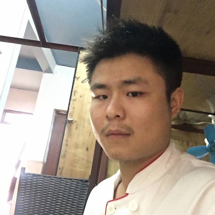 彭三元的照片