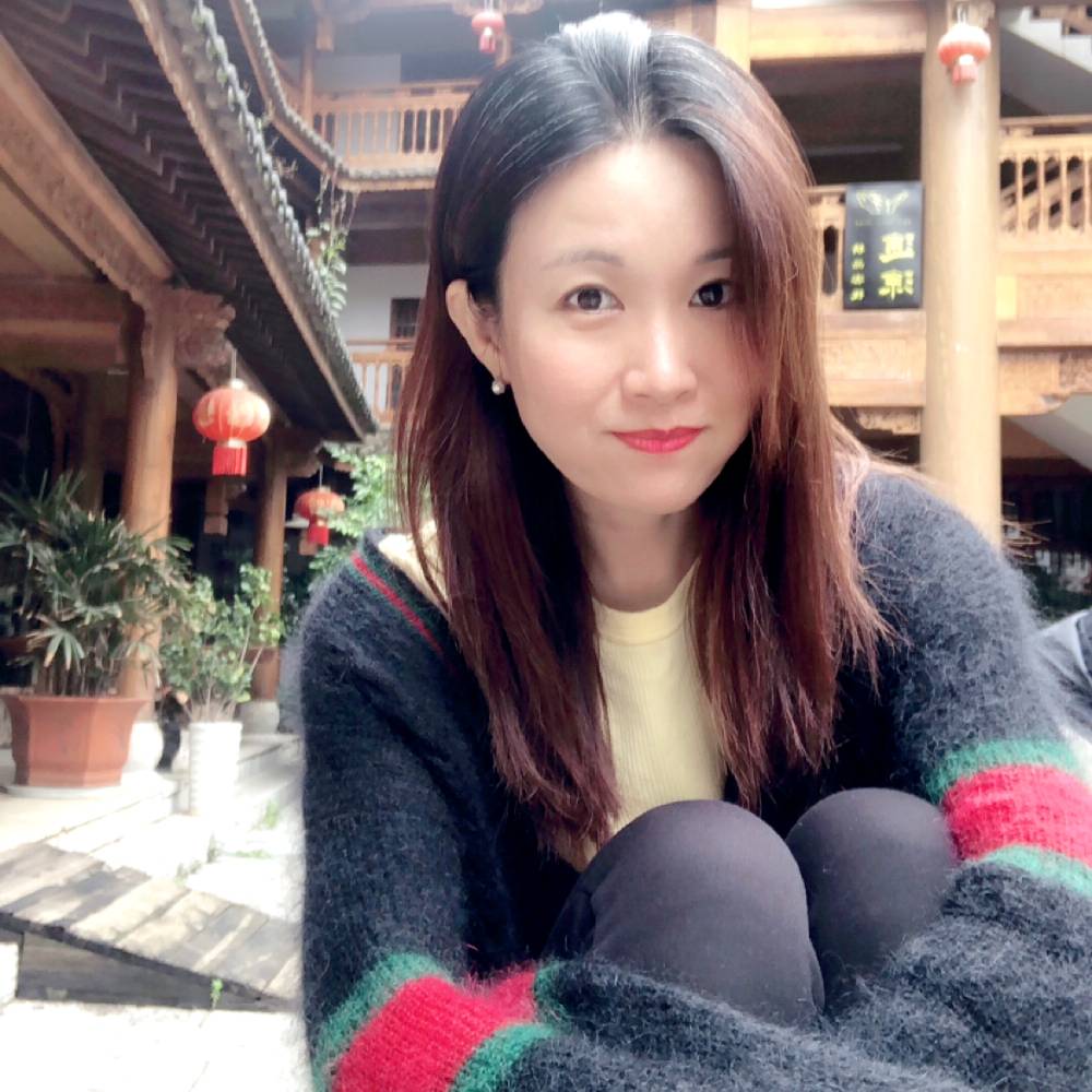曹静的照片