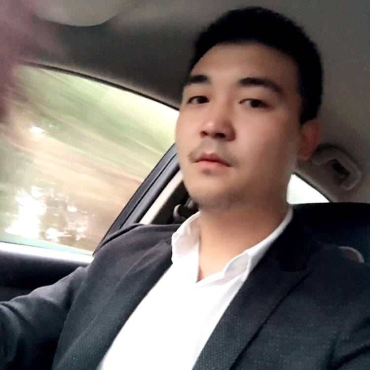 侯磊周家俊的照片
