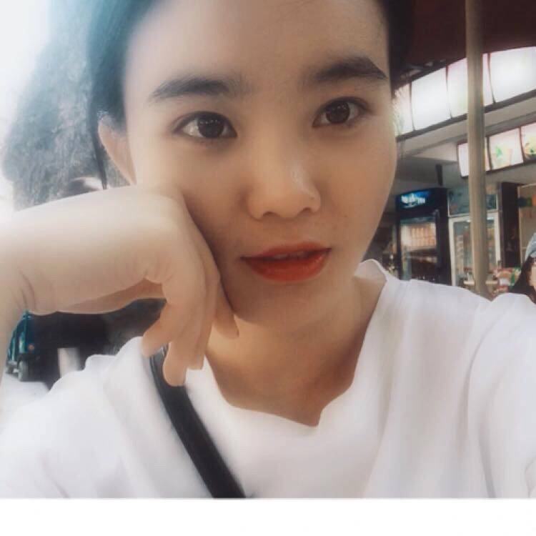 海岛姑娘的照片