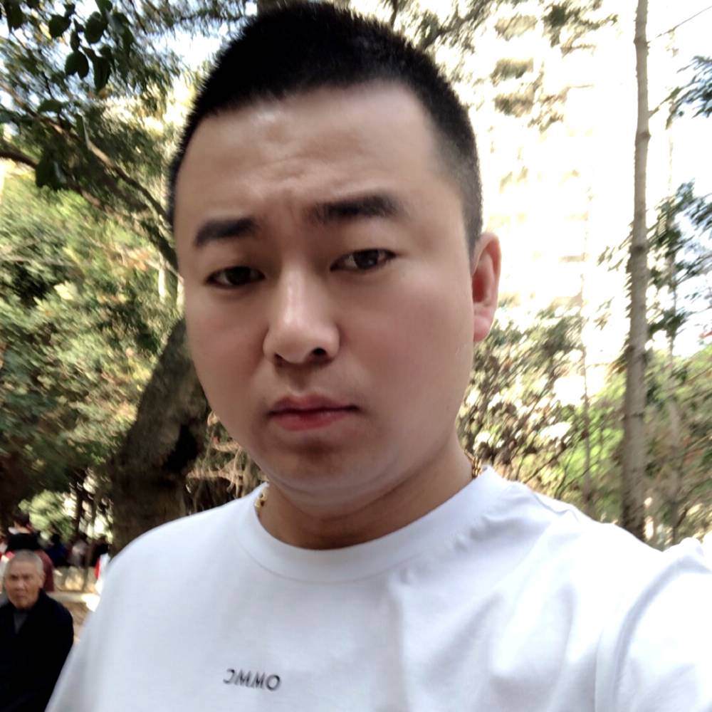 自由飞翔，，的照片