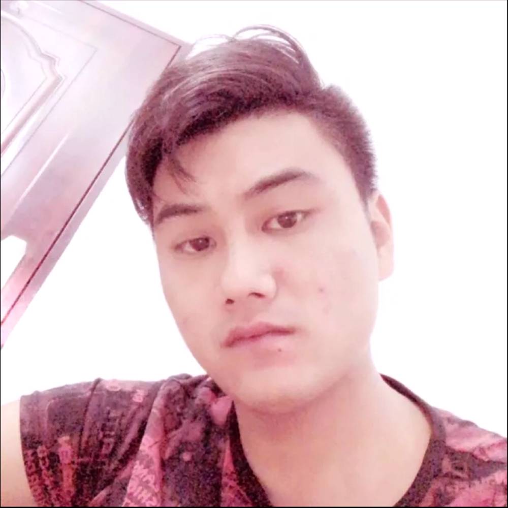 摩托回首温婉的照片