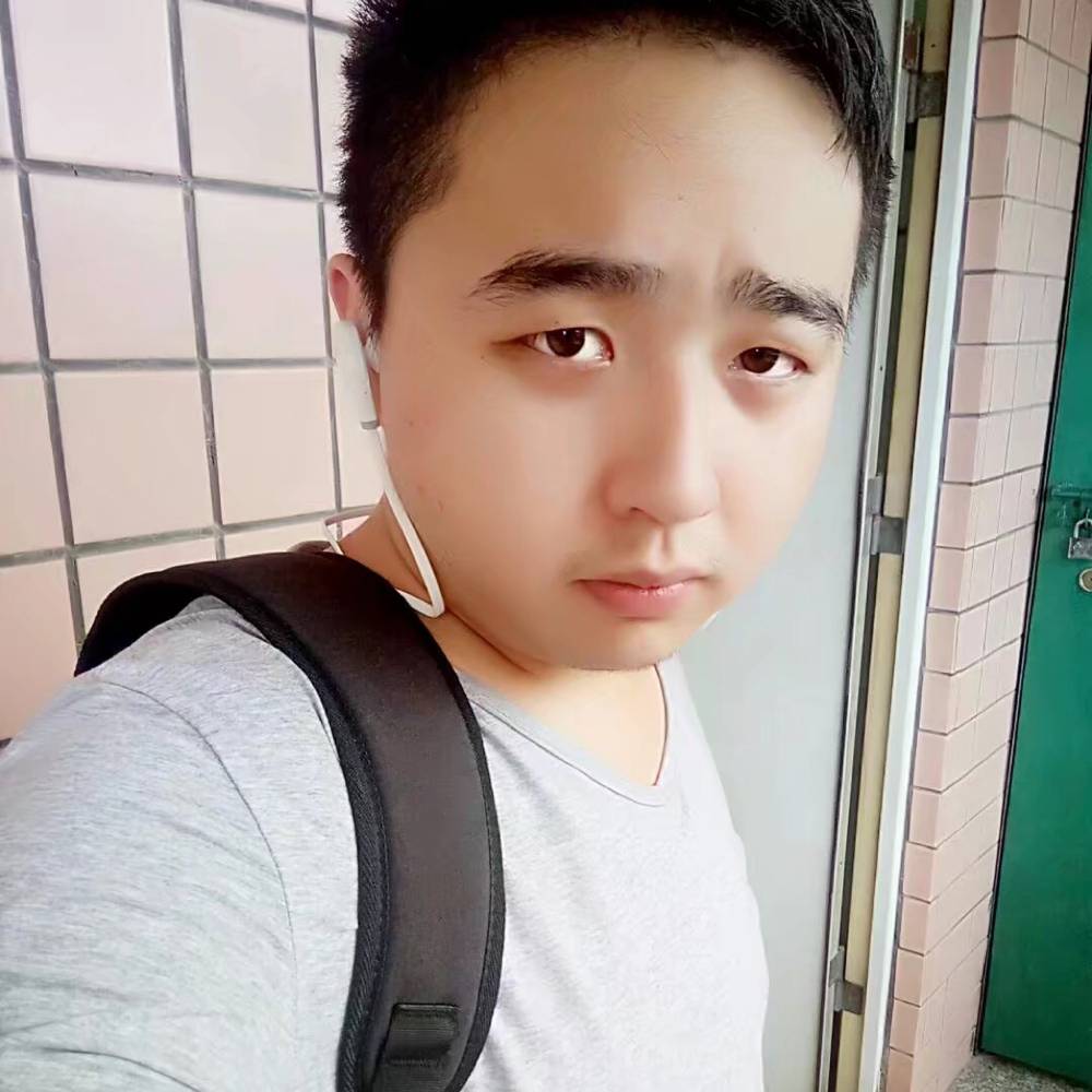 精明笑酸奶的照片