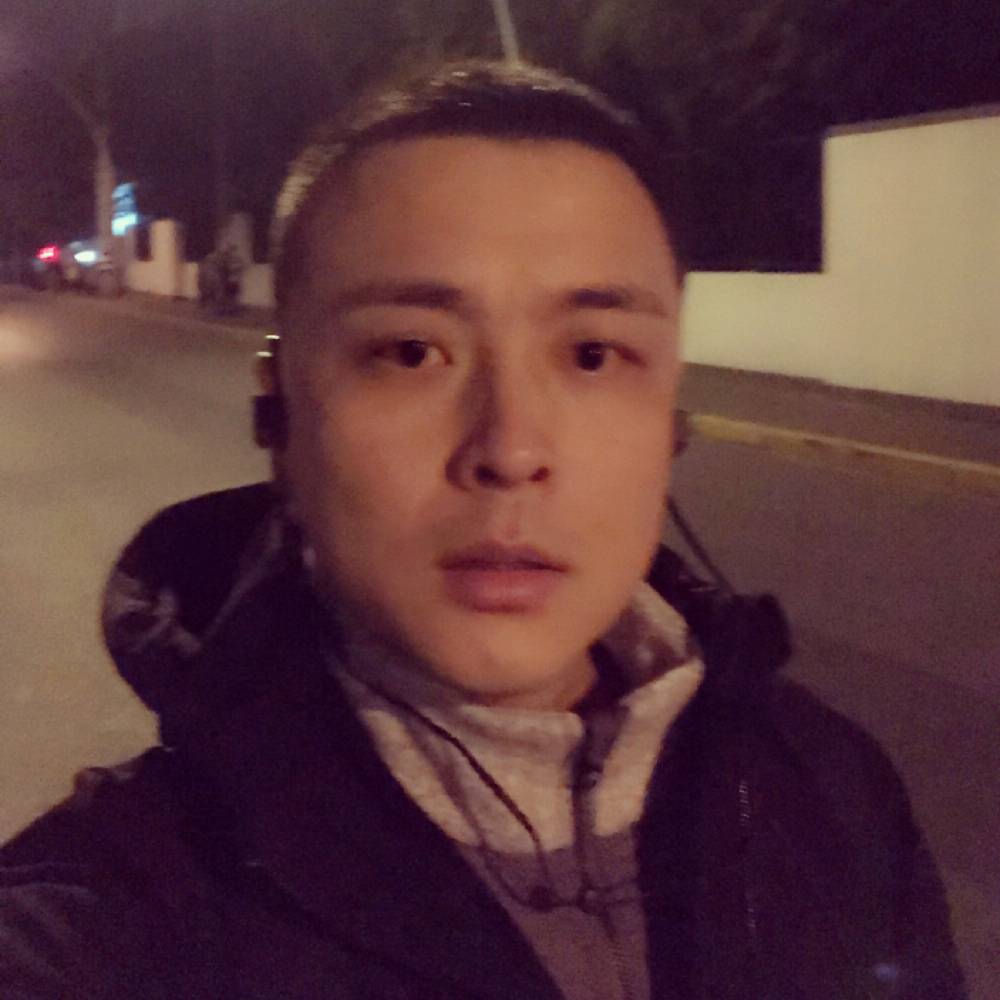 天霜若寒的照片