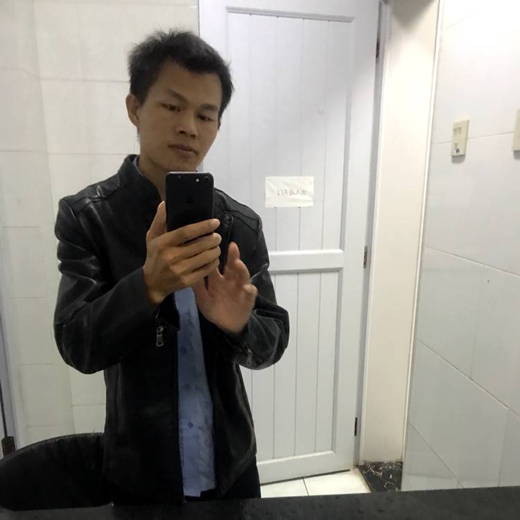 煎蛋冷静，的照片