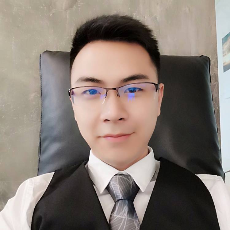 巅峰的孤独者的照片
