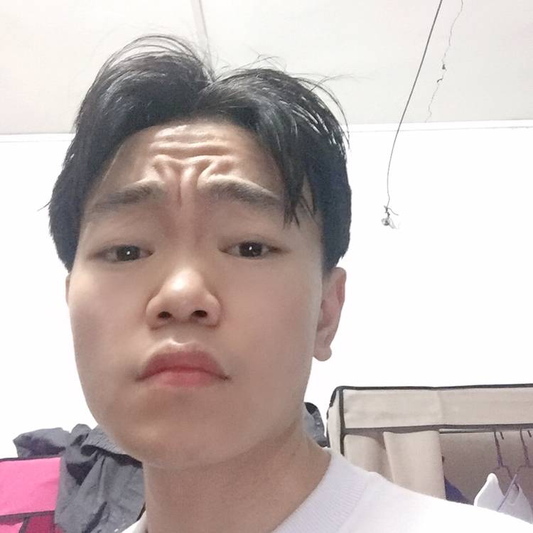 无私深拥的照片