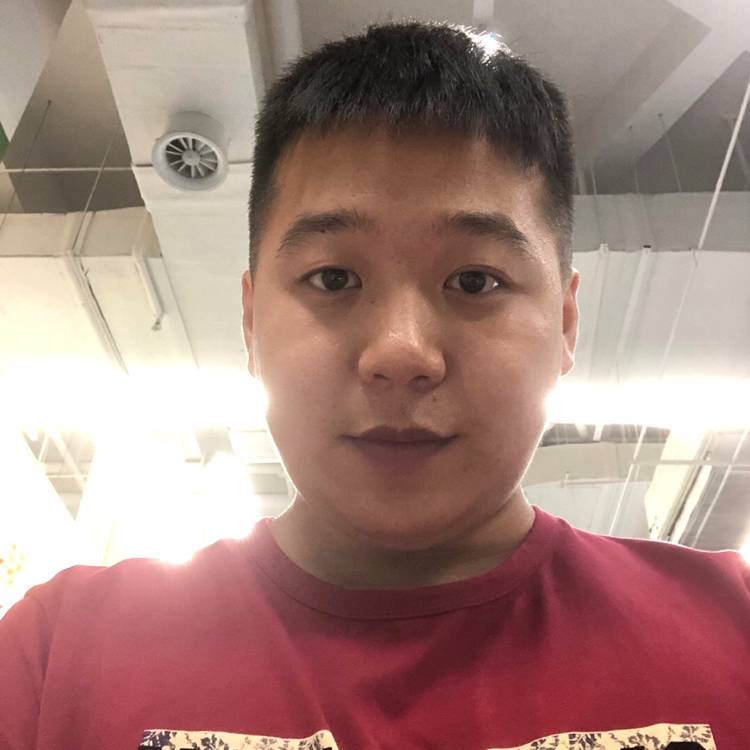夏露向过时的照片