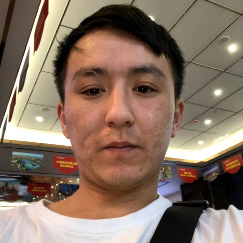 高高泪了翅膀的照片